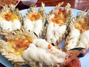 ชายน้ำ @ อู่ทอง