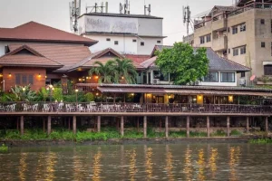 ร้านอาหารบ้านอู่ทอง