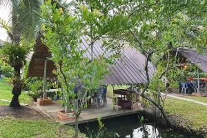 สวนอาหารบ้านลุงมูล บางใบไม้, สุราษฎร์ฐธานี